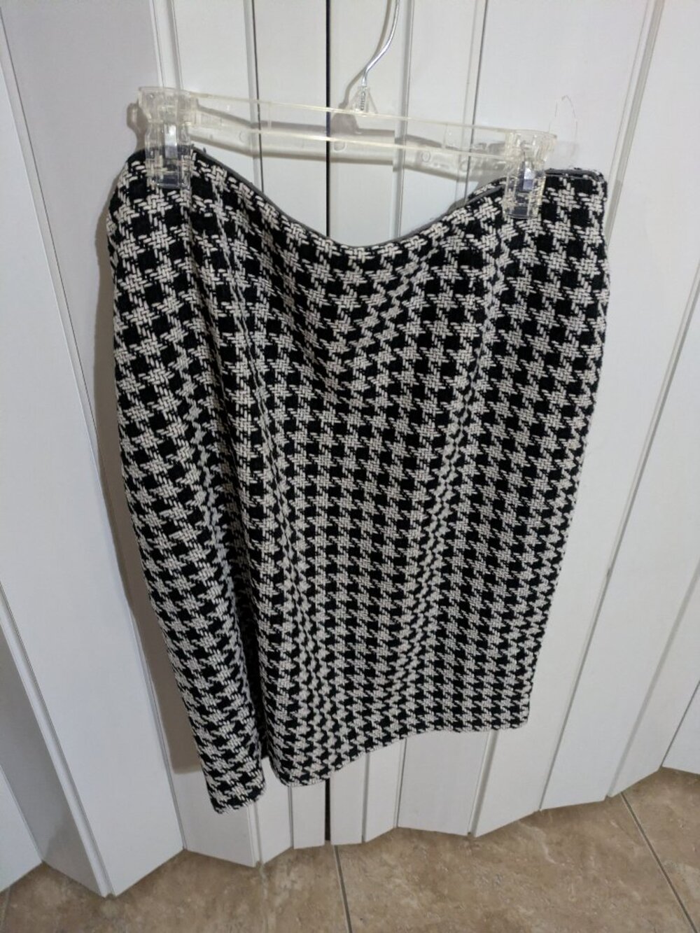 ~NWOT Beautiful Skirt